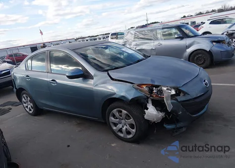 2011 Mazda Mazda3 I Sport z USA, uszkodzony, nr VIN JM1BL1UG0B1470085